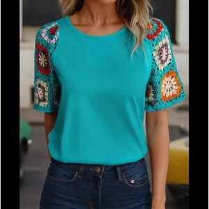 Floral Crochet short sleeve top